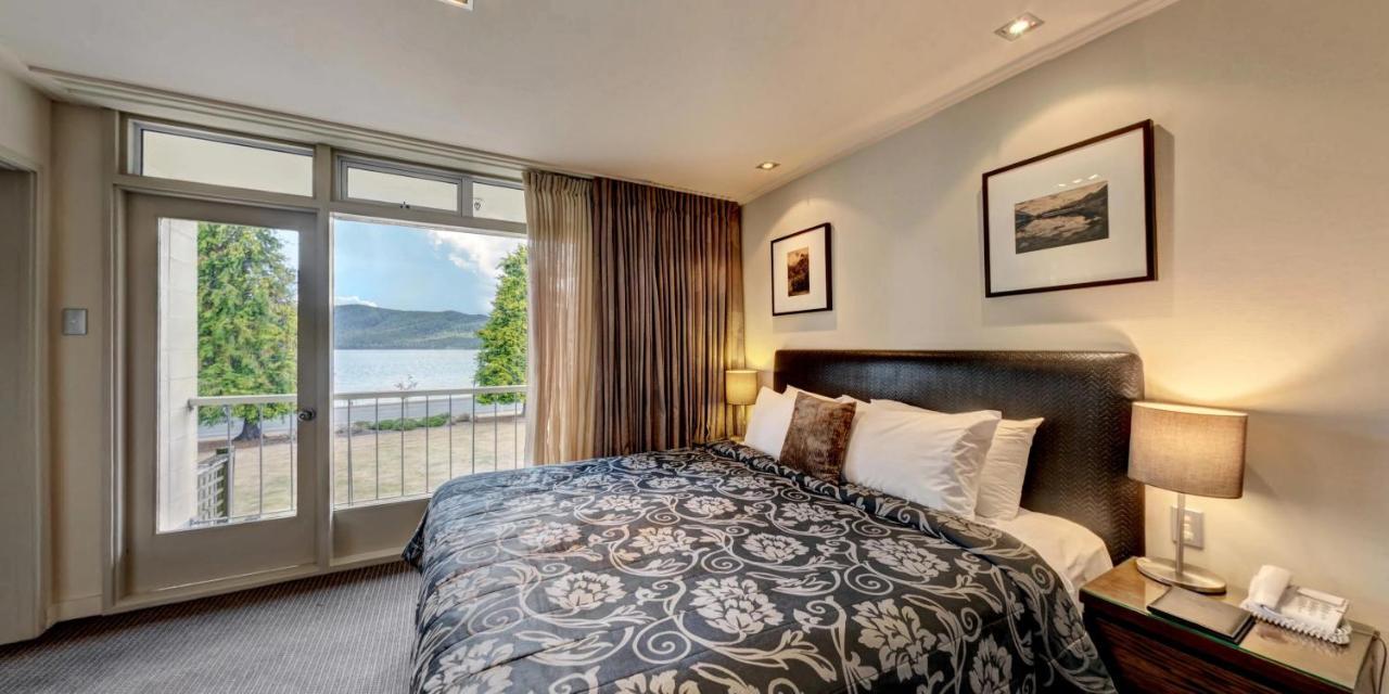 Distinction Te Anau Hotel & Villas Exterior photo